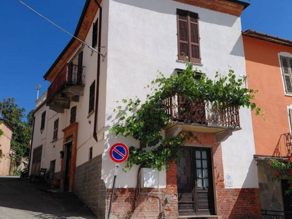 casa indipendente in vendita a Montegrosso d'Asti