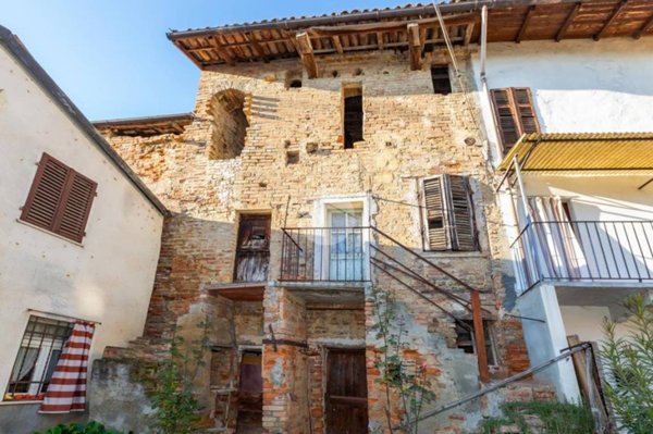 casa semindipendente in vendita a Montemagno Monferrato