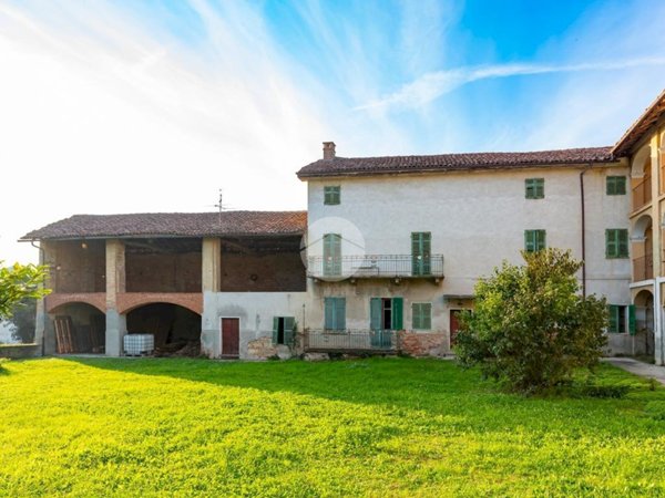 casa semindipendente in vendita a Montemagno Monferrato
