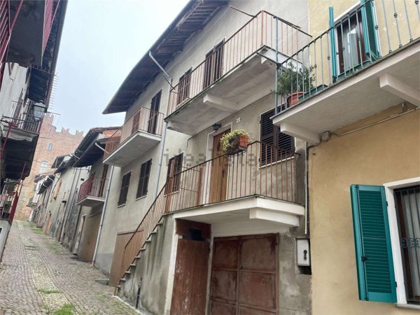 casa indipendente in vendita a Montemagno Monferrato