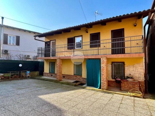 casa indipendente in vendita a Montemagno Monferrato