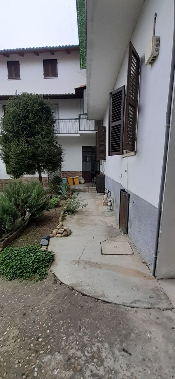 casa indipendente in vendita a Montemagno Monferrato