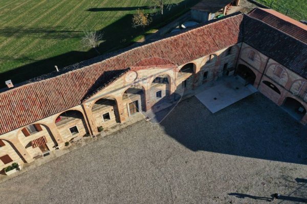 casa indipendente in vendita a Montemagno Monferrato
