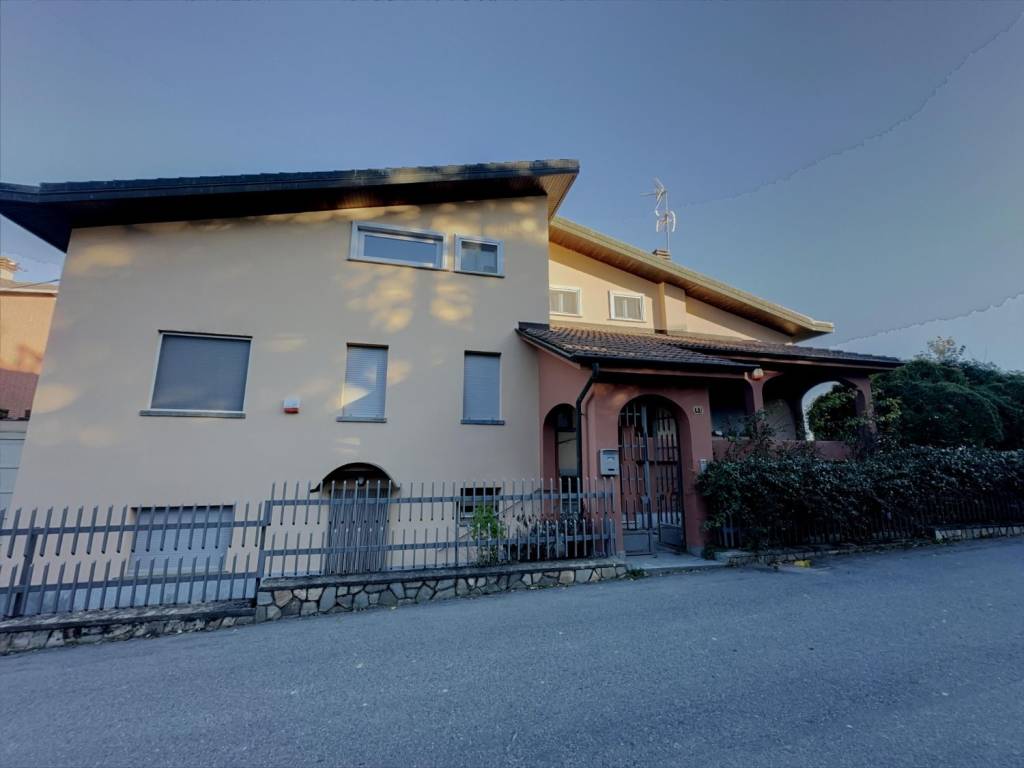casa indipendente in vendita a Montemagno Monferrato