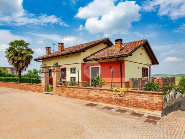 casa indipendente in vendita a Montemagno Monferrato