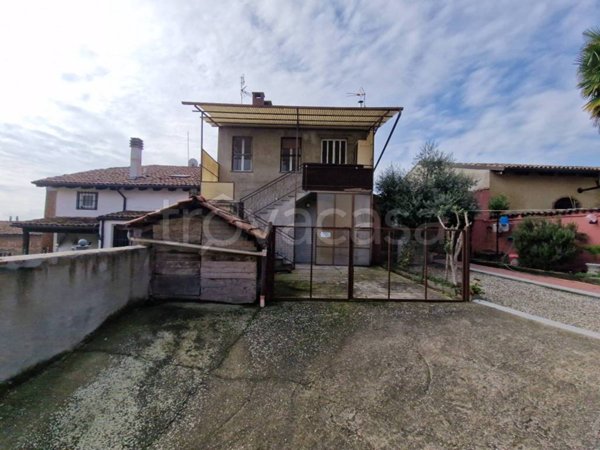 casa indipendente in vendita a Montemagno Monferrato