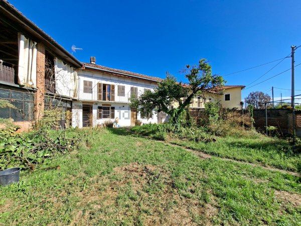 casa indipendente in vendita a Montemagno Monferrato