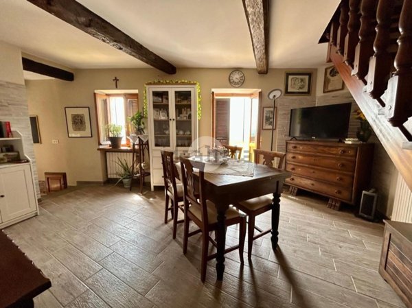 casa indipendente in vendita a Montemagno Monferrato