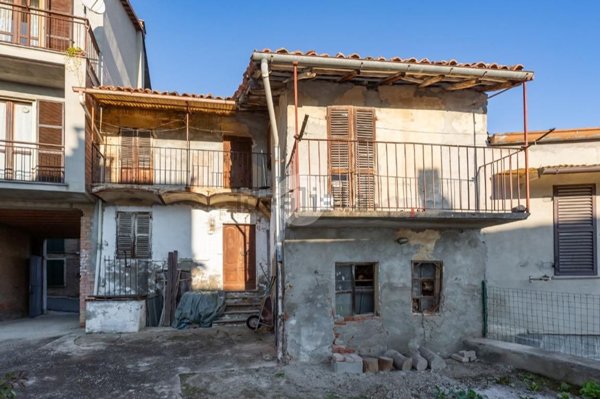 pentavano in vendita a Montemagno Monferrato