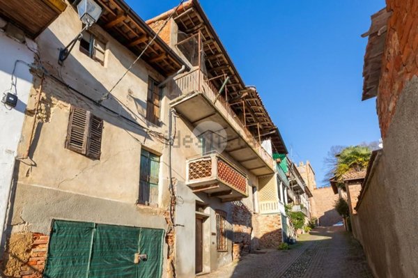 casa indipendente in vendita a Montemagno Monferrato