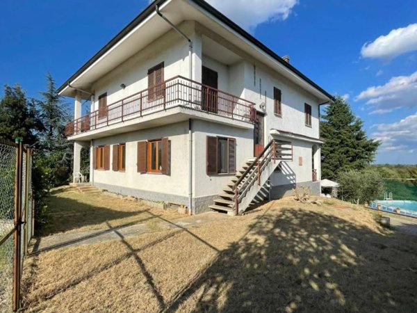 casa indipendente in vendita a Montemagno Monferrato