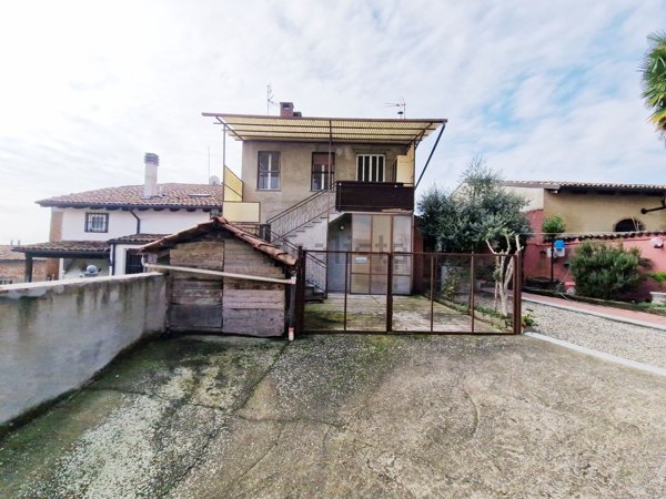 casa indipendente in vendita a Montemagno Monferrato