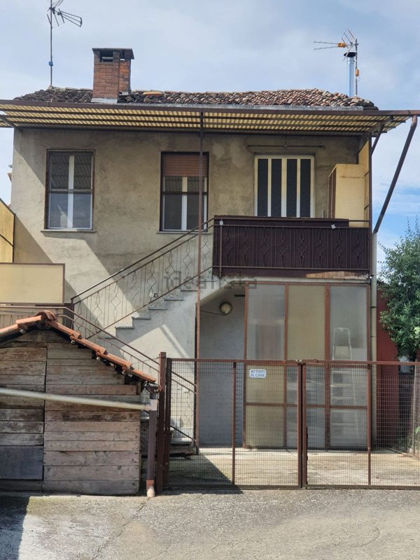 casa indipendente in vendita a Montemagno Monferrato