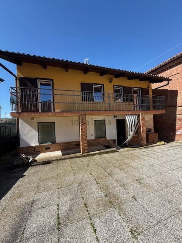 casa indipendente in vendita a Montemagno Monferrato