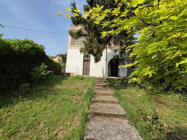 casa indipendente in vendita a Montemagno Monferrato