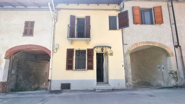 casa indipendente in vendita a Montemagno Monferrato