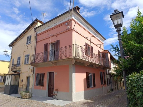 casa indipendente in vendita a Montemagno Monferrato