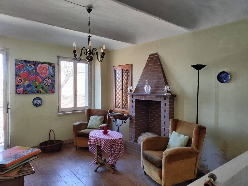 casa indipendente in vendita a Montemagno Monferrato