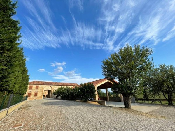 casa indipendente in vendita a Montemagno Monferrato