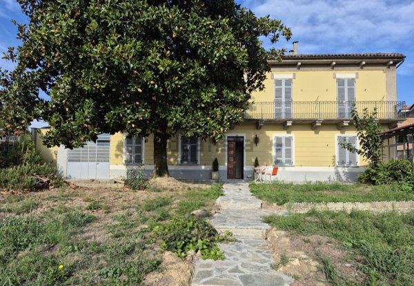 casa indipendente in vendita a Montemagno Monferrato