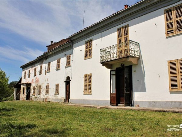 casa indipendente in vendita a Nizza Monferrato