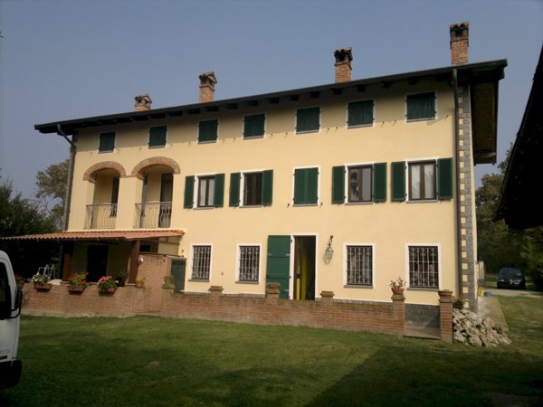 casa indipendente in vendita a Nizza Monferrato