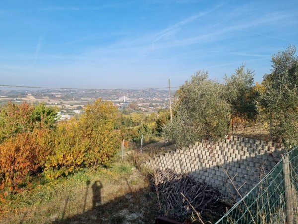 casa indipendente in vendita a Nizza Monferrato