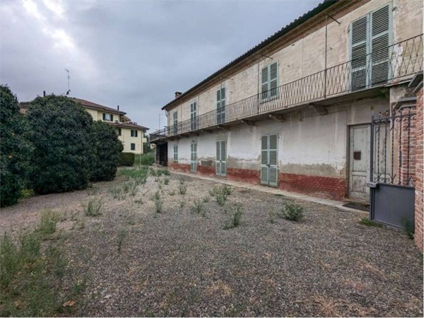 casa indipendente in vendita a Nizza Monferrato
