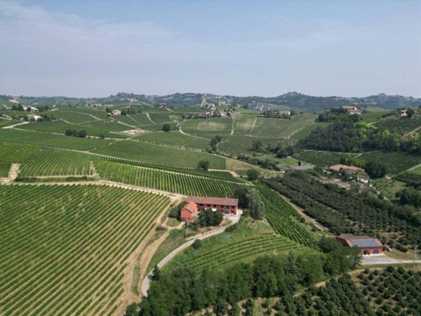 casa indipendente in vendita a Nizza Monferrato
