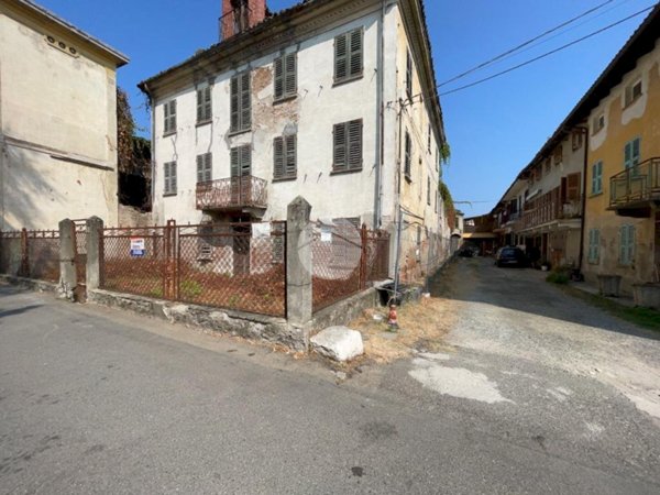 casa indipendente in vendita a Nizza Monferrato