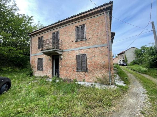 casale in vendita a Nizza Monferrato