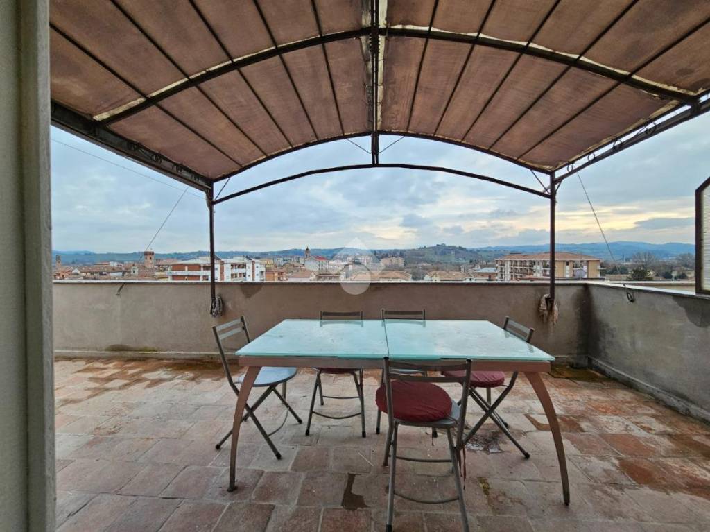 appartamento in vendita a Nizza Monferrato
