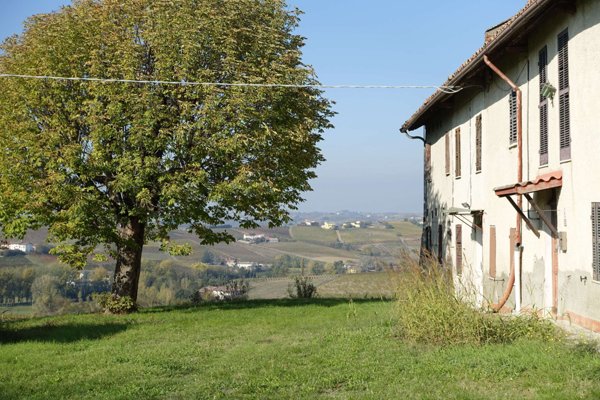 casa indipendente in vendita a Nizza Monferrato