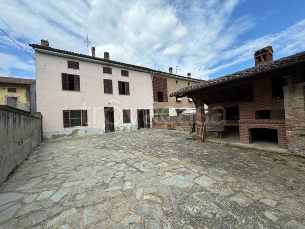 casa indipendente in vendita a Nizza Monferrato