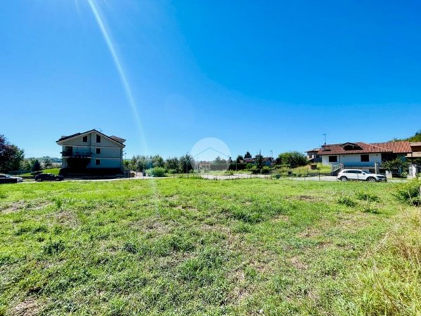 terreno edificabile in vendita a Nizza Monferrato