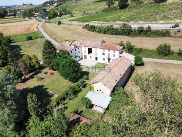 mansarda in vendita a Nizza Monferrato