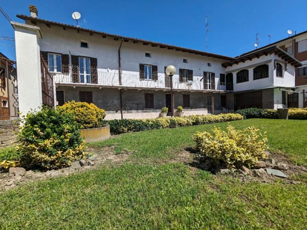 casa indipendente in vendita a Nizza Monferrato