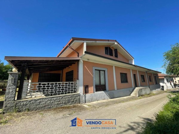 casa indipendente in vendita a Nizza Monferrato