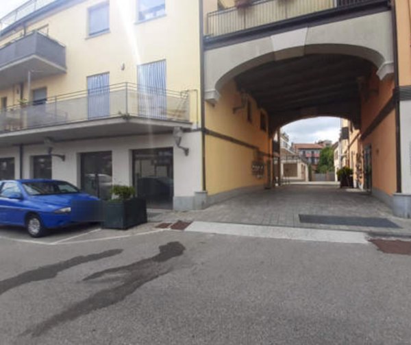 locale di sgombero in vendita a Nizza Monferrato