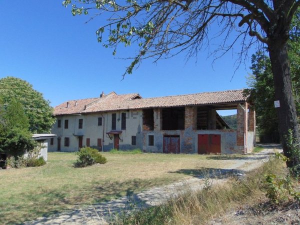casale in vendita a Nizza Monferrato