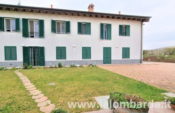 casa indipendente in vendita a Nizza Monferrato in zona Baglio