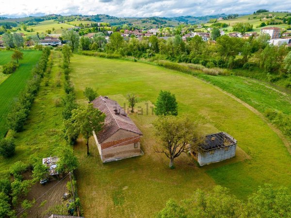 casale in vendita a Nizza Monferrato