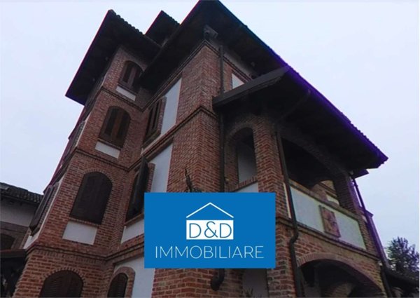 villa in vendita a Nizza Monferrato