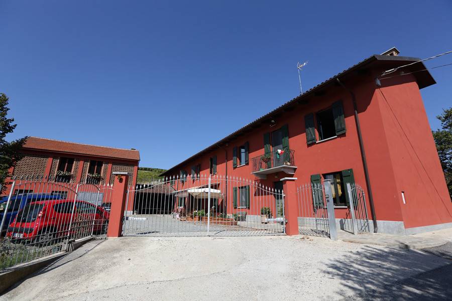 locale di sgombero in vendita a Nizza Monferrato
