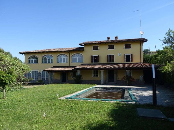 casa indipendente in vendita a Nizza Monferrato