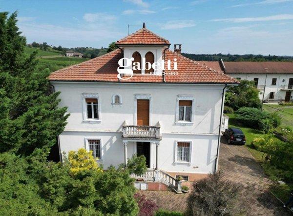 casale in vendita a Nizza Monferrato