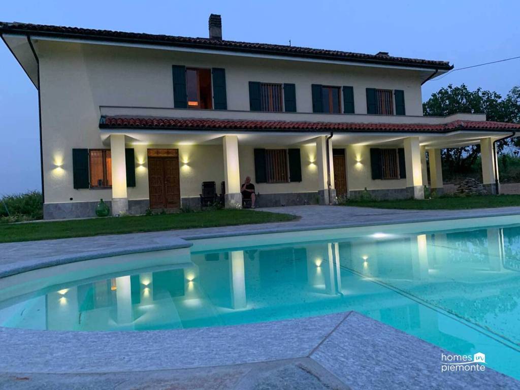 casa indipendente in vendita a Nizza Monferrato