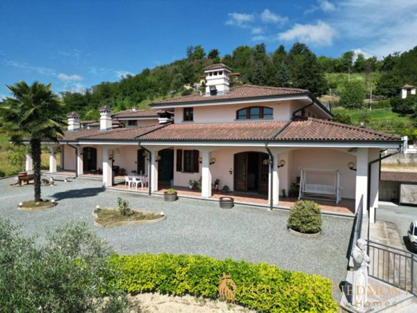 casa indipendente in vendita a Nizza Monferrato