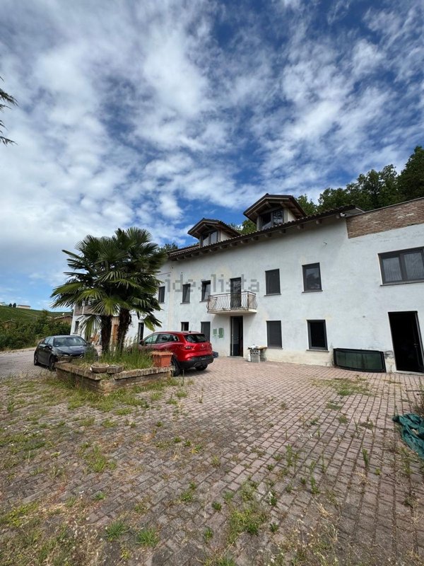 casa indipendente in vendita a Nizza Monferrato