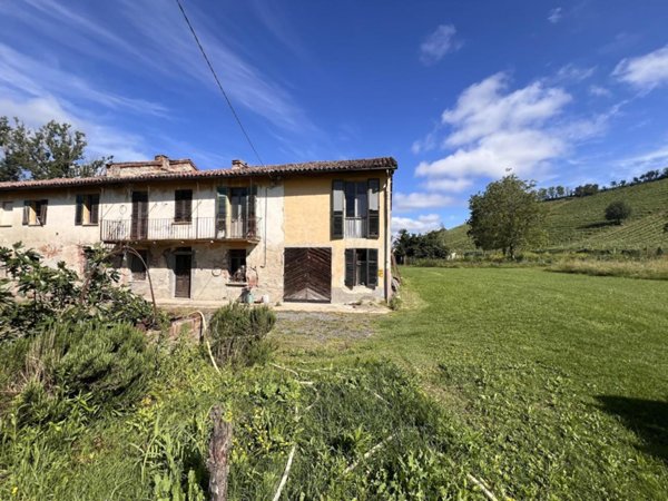 casale in vendita a Nizza Monferrato